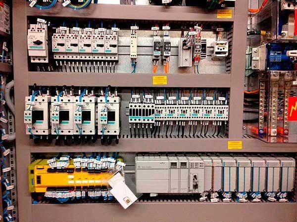 Painéis Elétricos